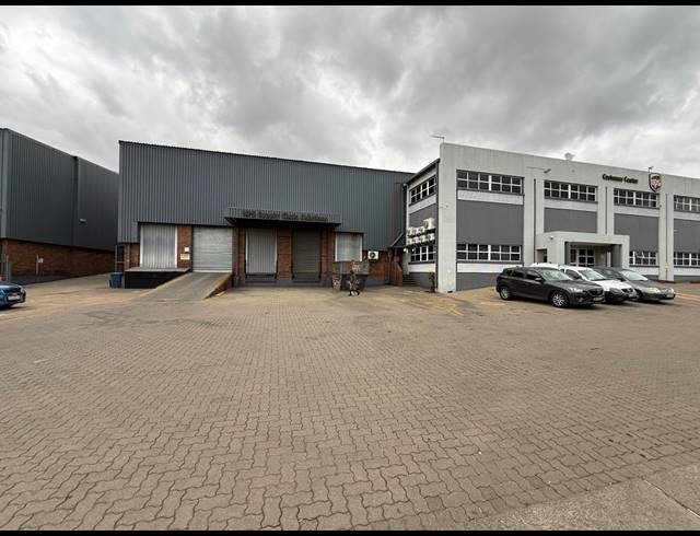 2,594M² WAREHOUSE TO LET IN SPARTAN